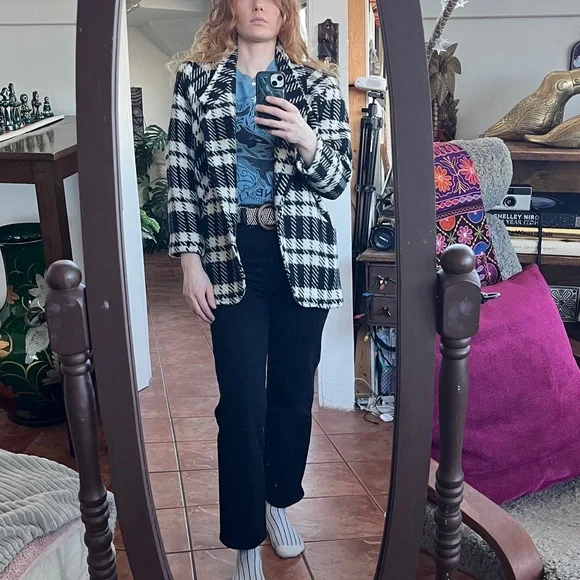 Vintage Black and White Wool Plaid Coat - Picture 6 of 12